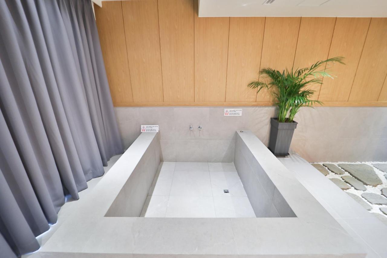 Custom Hotel Ulsan Exterior photo